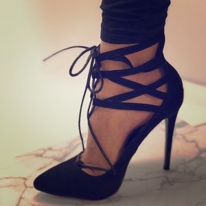 Black Stella heels super cute